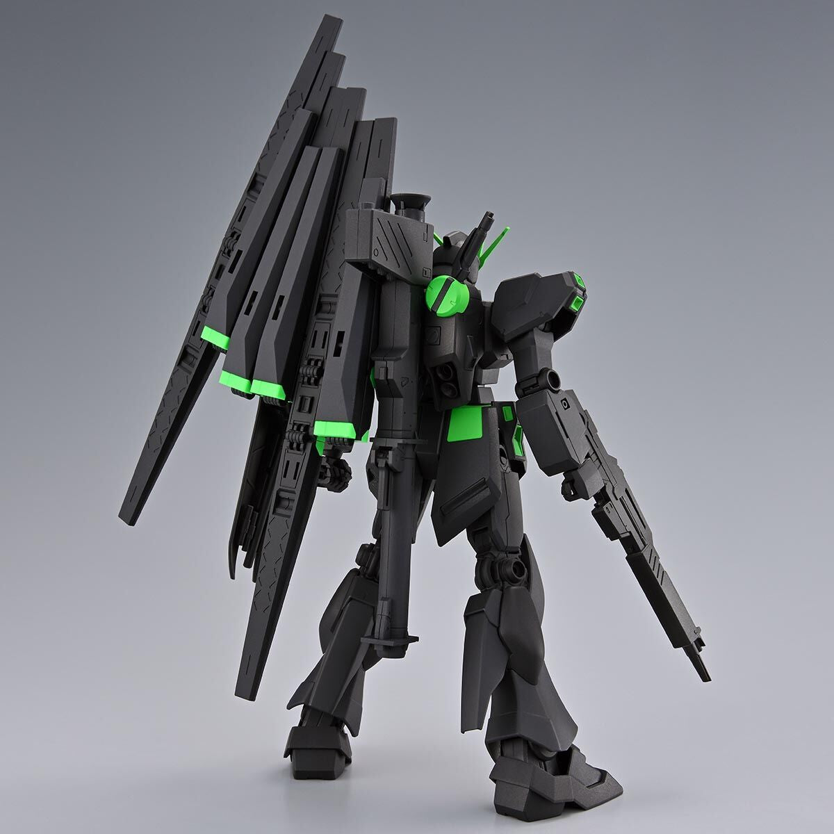 [PRE-ORDER] Gundam - EG 1/144 ν Gundam & Fin Funnel [Recirculation Color / Neon Green] [P-Bandai]