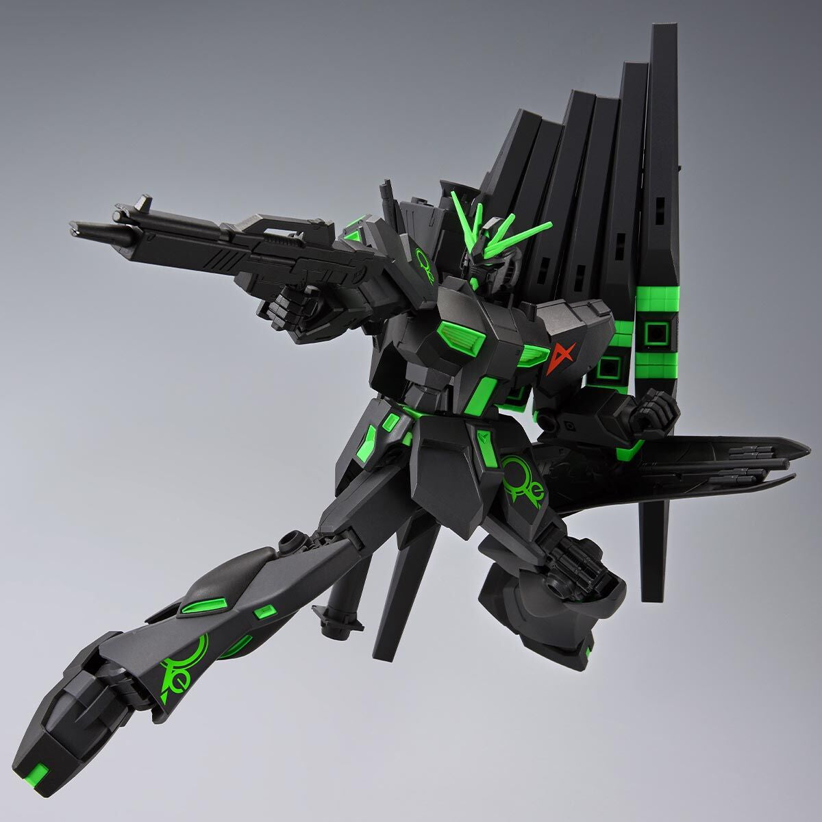 [PRE-ORDER] Gundam - EG 1/144 ν Gundam & Fin Funnel [Recirculation Color / Neon Green] [P-Bandai]