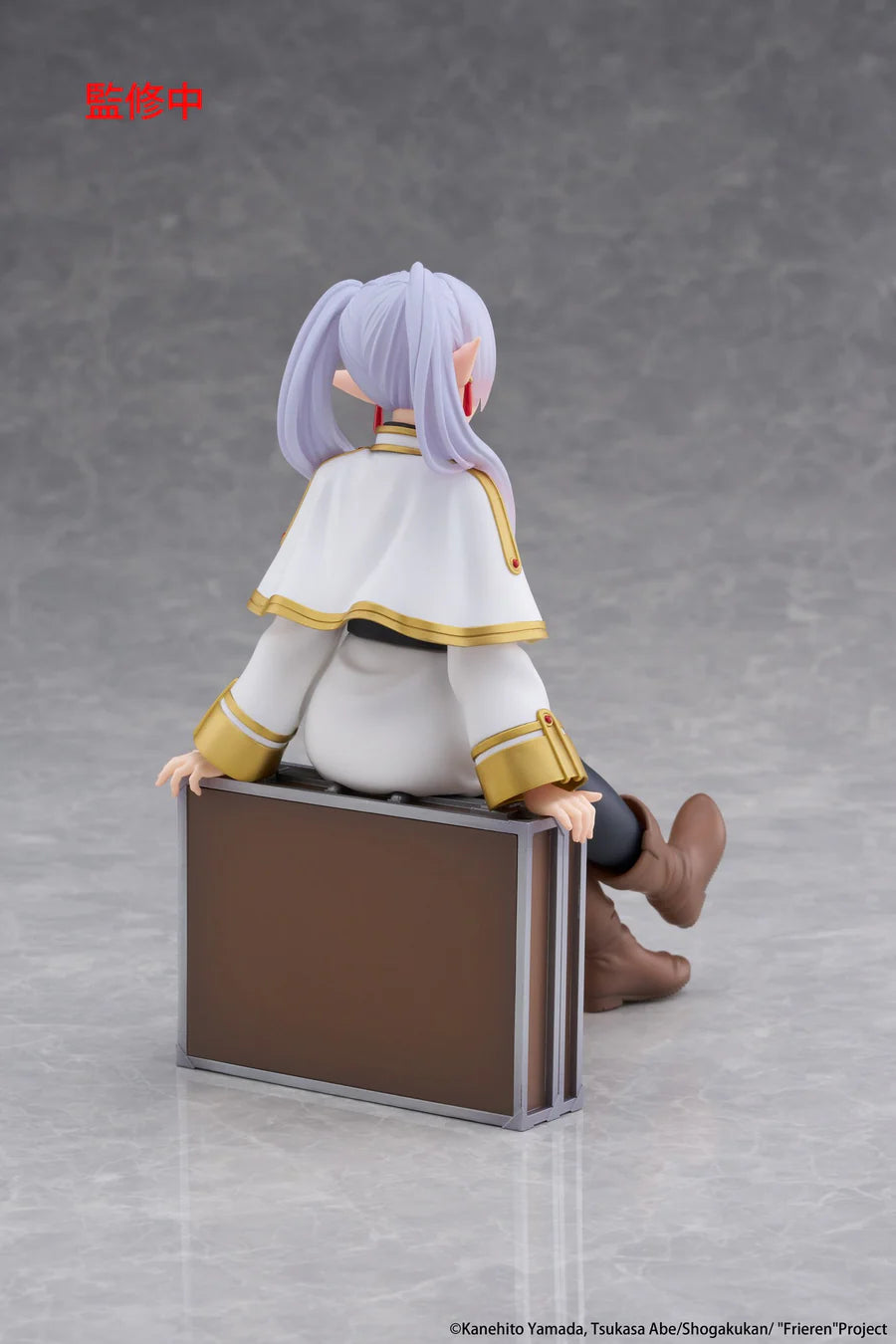 Frieren: Beyond Journey's End - Frieren Desktop Cute (Trunk Case Ver.) | Taito