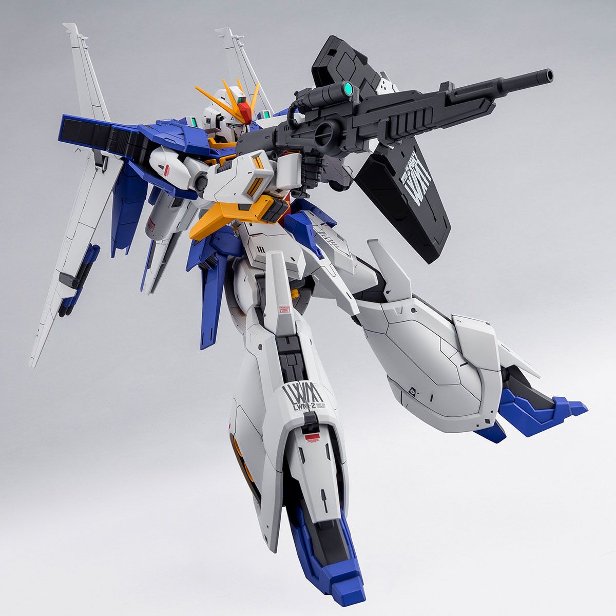 Gundam - RE 1/100 Gundam Lindwurm [P-Bandai]