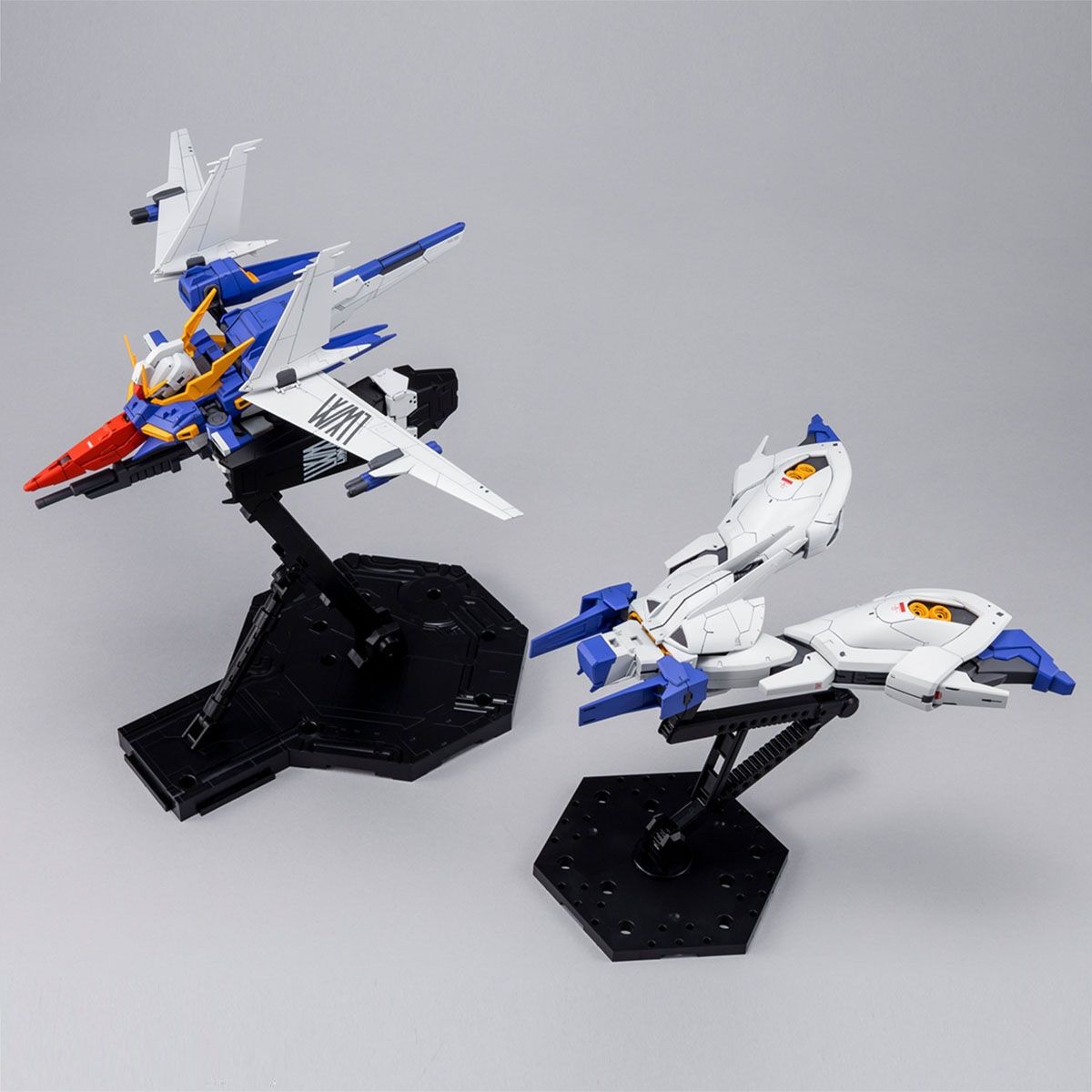 Gundam - RE 1/100 Gundam Lindwurm [P-Bandai]