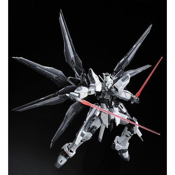 [PRE-ORDER] Gundam - RG 1/144 Freedom Gundam [Deactive Mode] [P-Bandai]