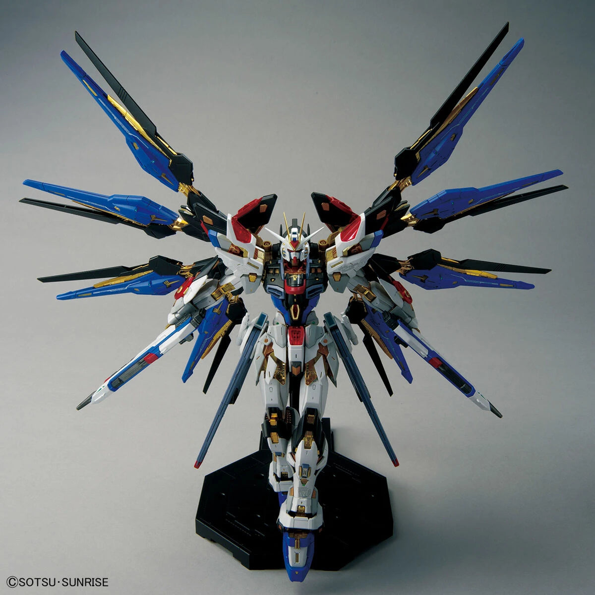 Gundam - MGEX 1/100 ZGMF-X20A Strike Freedom Gundam