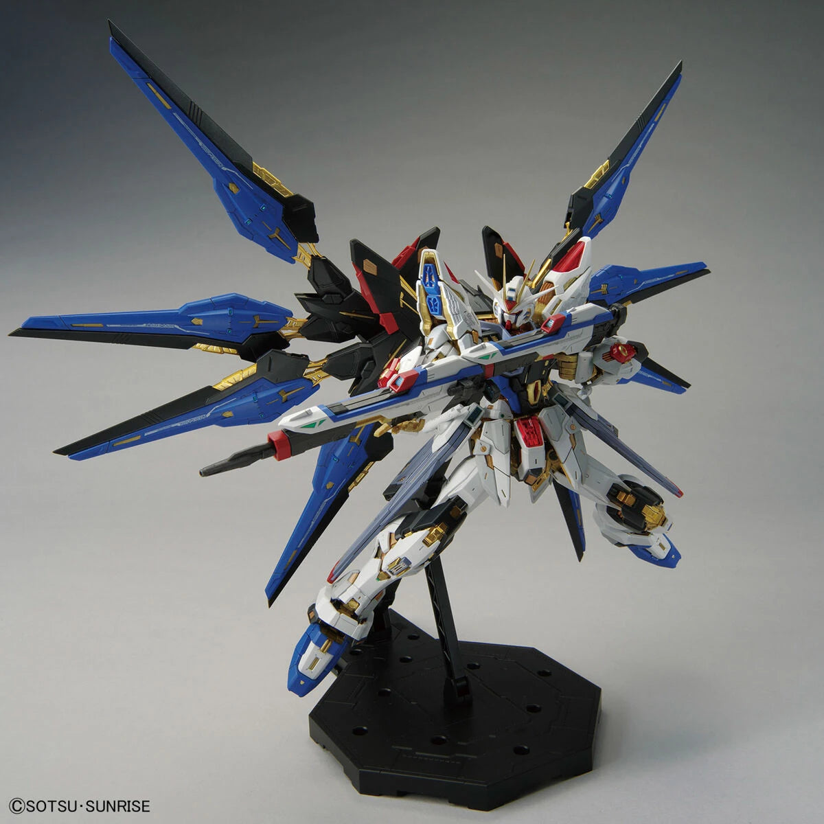 Gundam - MGEX 1/100 ZGMF-X20A Strike Freedom Gundam
