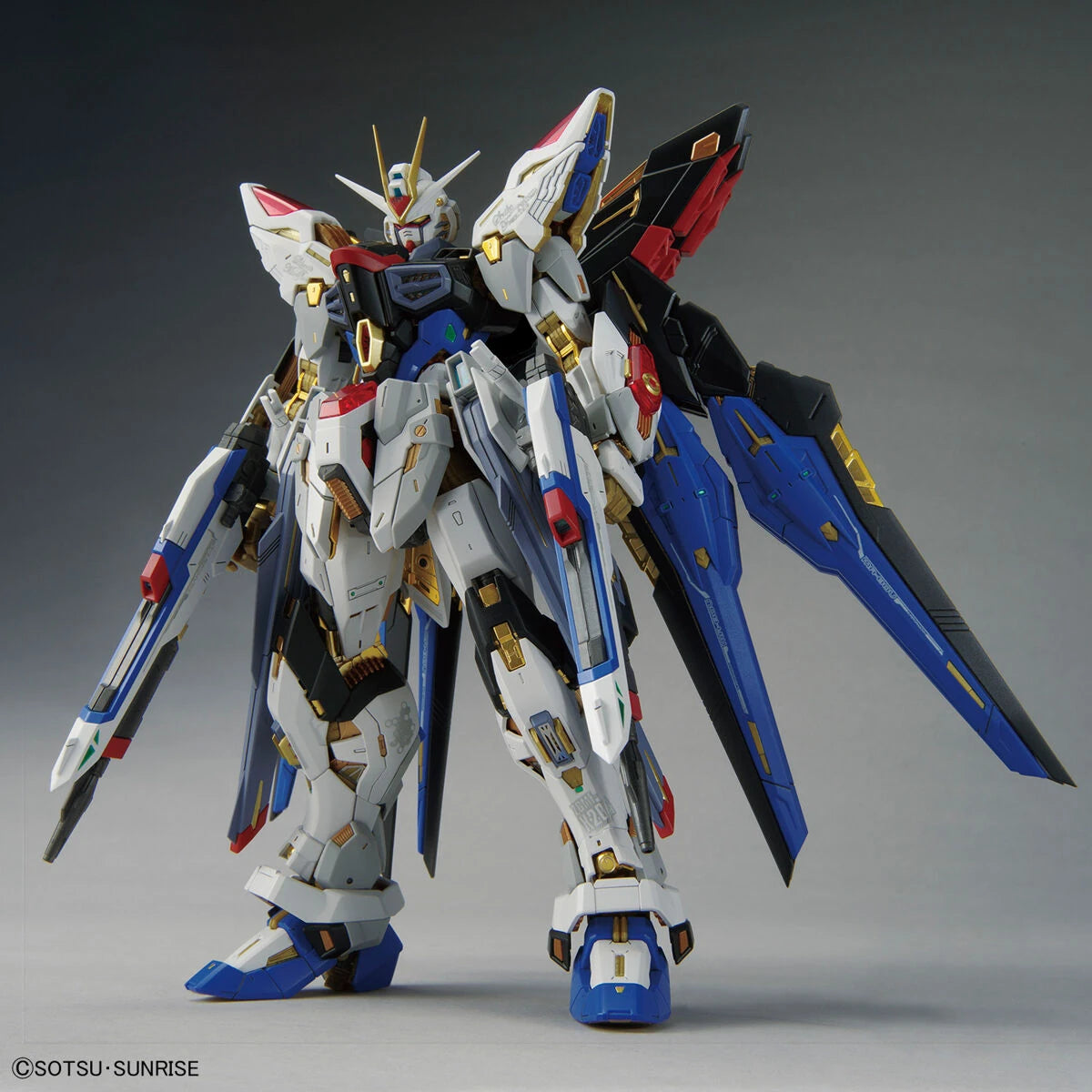 Gundam - MGEX 1/100 ZGMF-X20A Strike Freedom Gundam